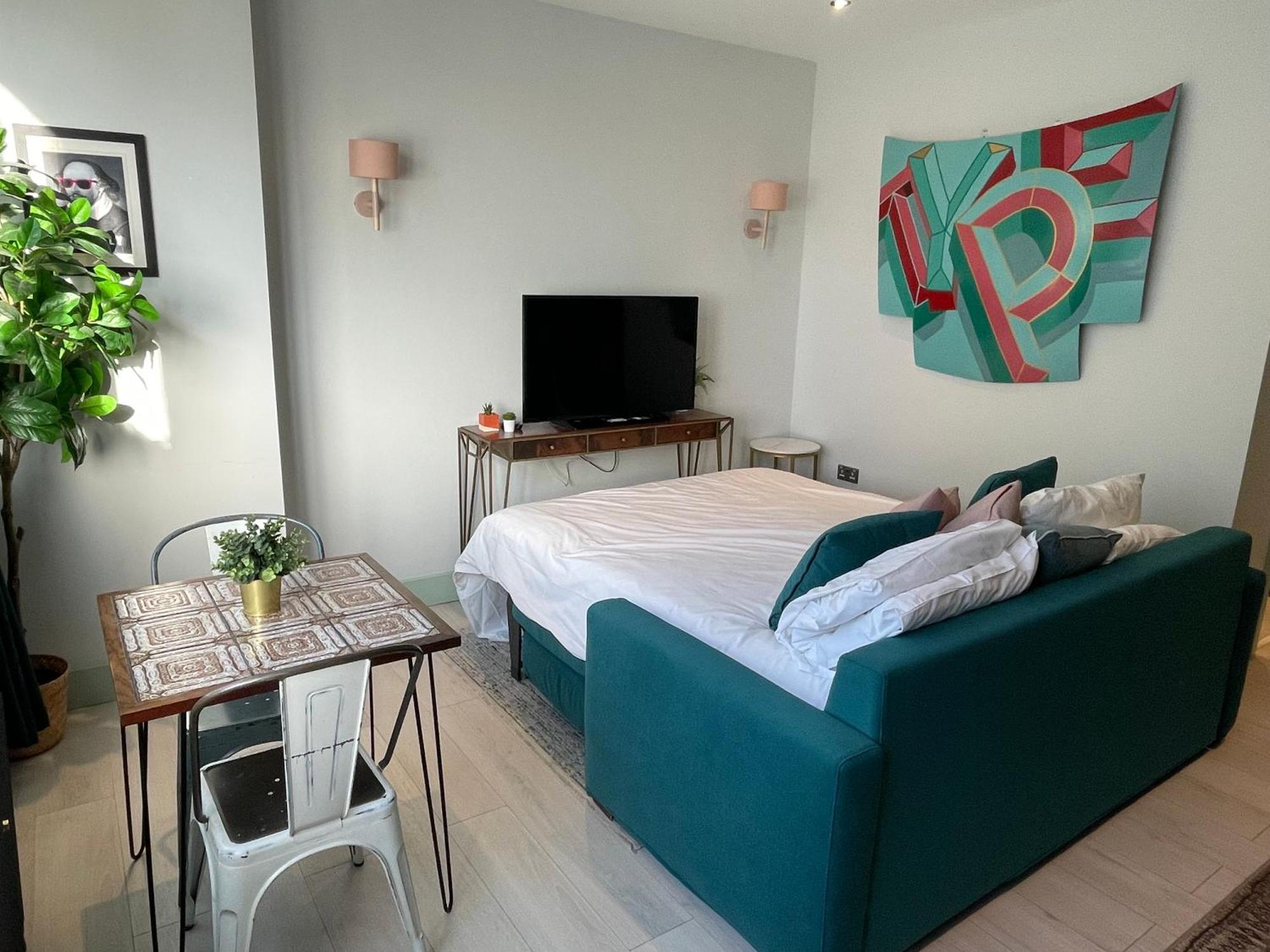 Cute 1-Bedroom Ground Apartment In Stoke Newington Londra Exterior foto